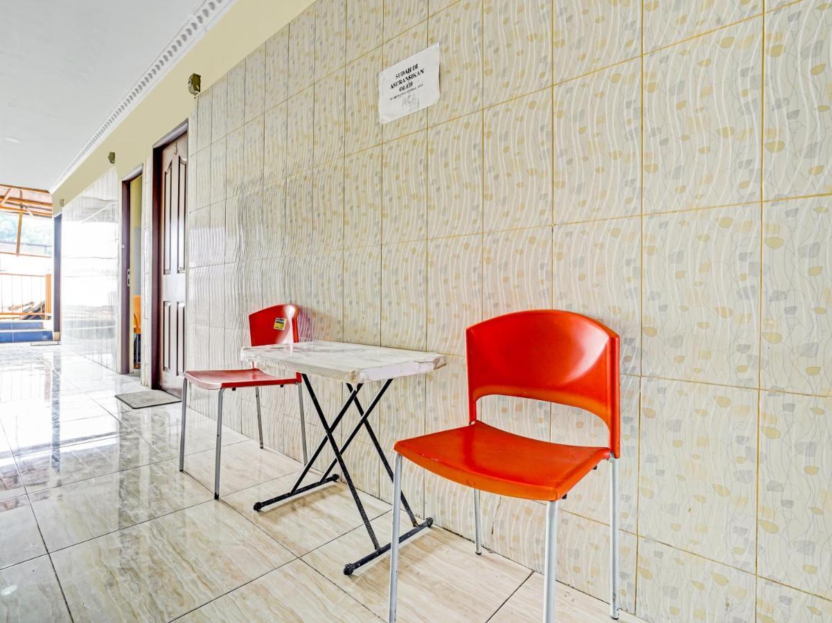 Oyo 90238 Hotel Nusantara Cirebon Zewnętrze zdjęcie