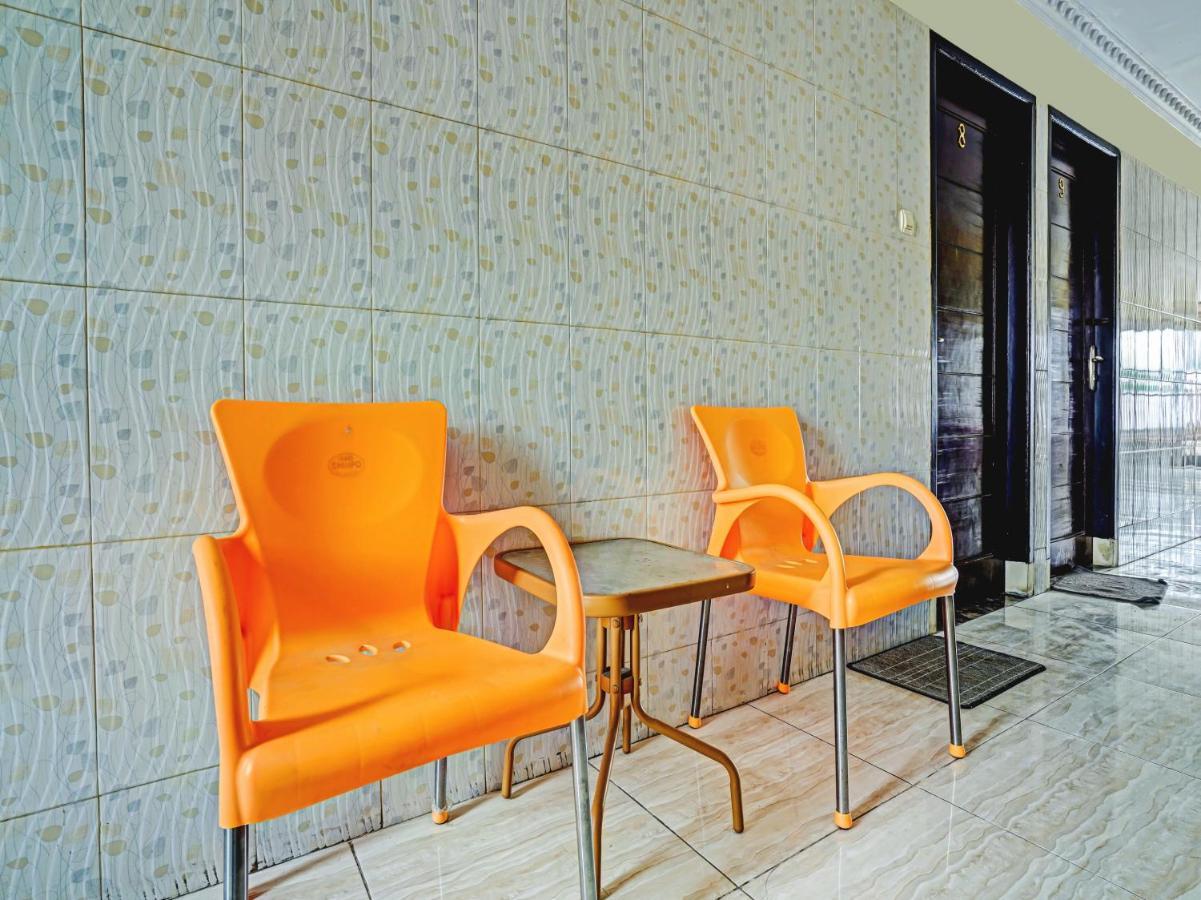 Oyo 90238 Hotel Nusantara Cirebon Zewnętrze zdjęcie